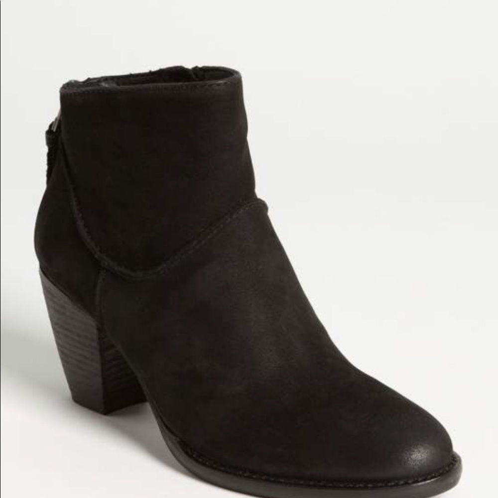 Steve Madden ankle booties